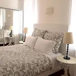 Alojamento de Acomodação e Pequeno-almoço Relais Piazza Dei Martiri 4*