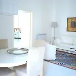 Relais Piazza Dei Martiri Alojamento de Acomodação e Pequeno-almoço Nápoles