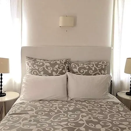 Bed & Breakfast Relais Piazza Dei Martiri