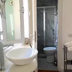 Bed & Breakfast Relais Piazza Dei Martiri Napoli