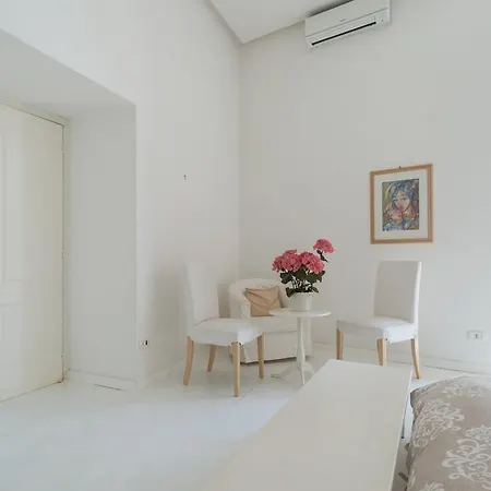 Bed & Breakfast Relais Piazza Dei Martiri Naples