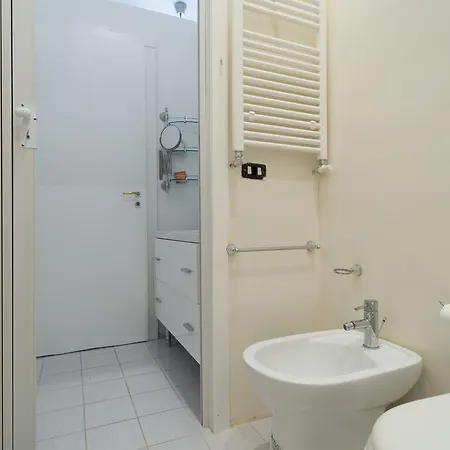 Relais Piazza Dei Martiri Νάπολη