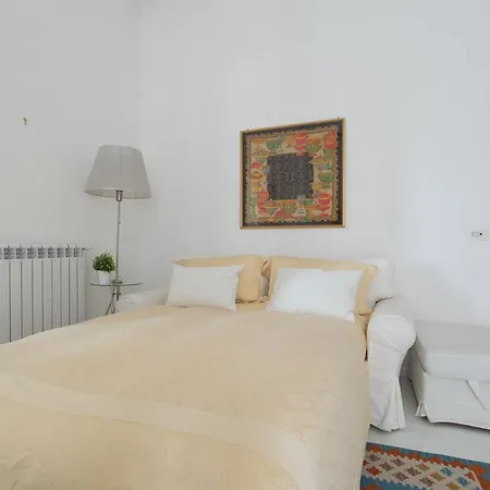 Relais Piazza Dei Martiri Napoli